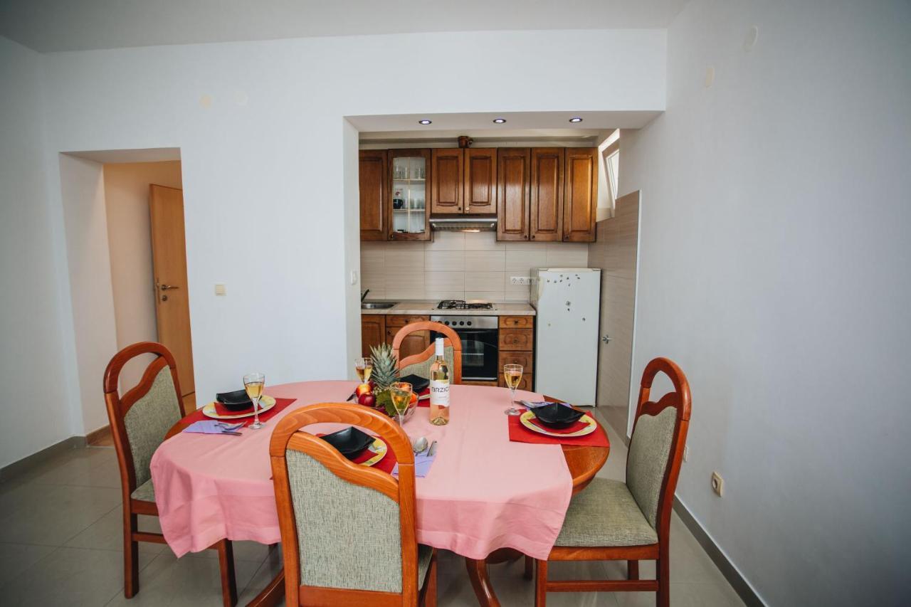 Apartments Mateo بريلا المظهر الخارجي الصورة