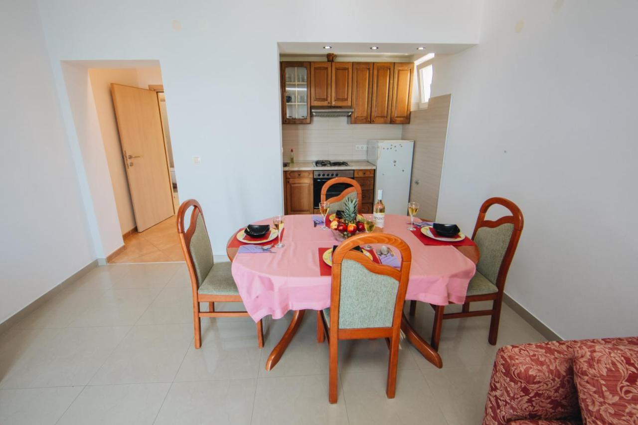 Apartments Mateo بريلا المظهر الخارجي الصورة